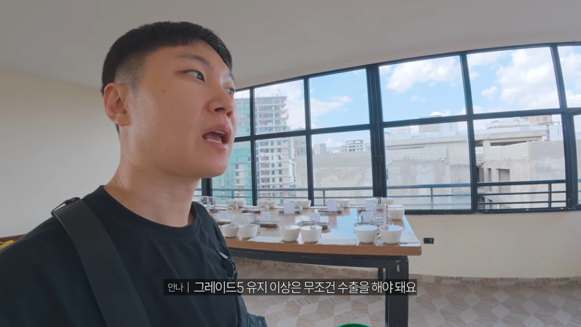 절벽 끝에 만든 세계에서 가장 위험한 교회 가보기【아프리카7】 36-22 screenshot.png