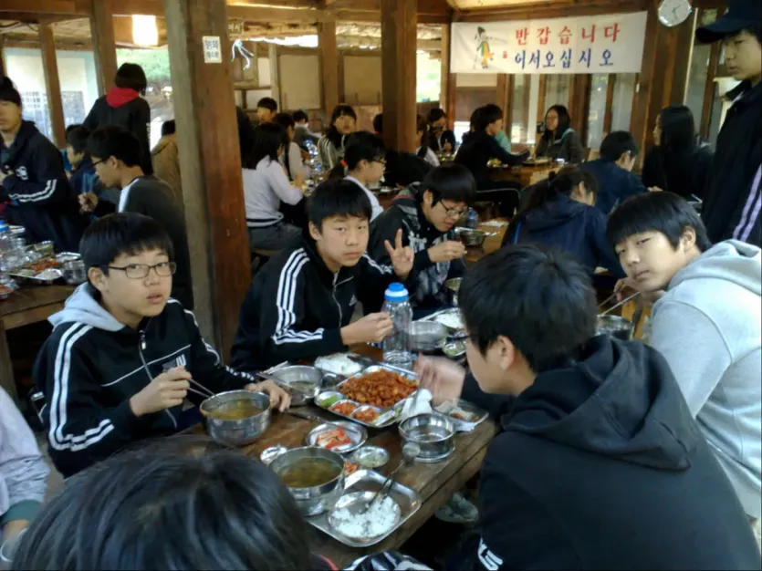 9756905903_486616_1b4ebae0547bd76ab597e7790cb8cb00.png.webp