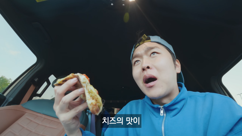 q_u3uvmNCKA 00-25-30 이탈리아 한 가운데서 멈춰버린 캠핑카, 하. - 캠핑카 세계여행 (3).png